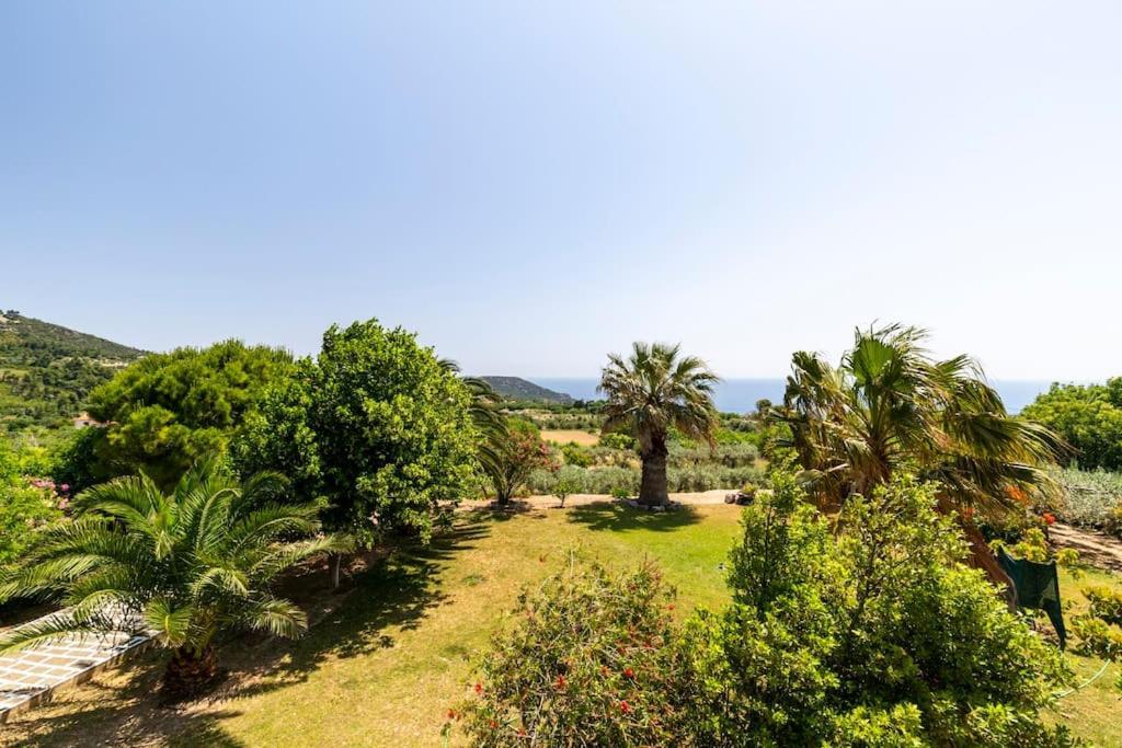 Villa Serenity Kymi Exterior foto