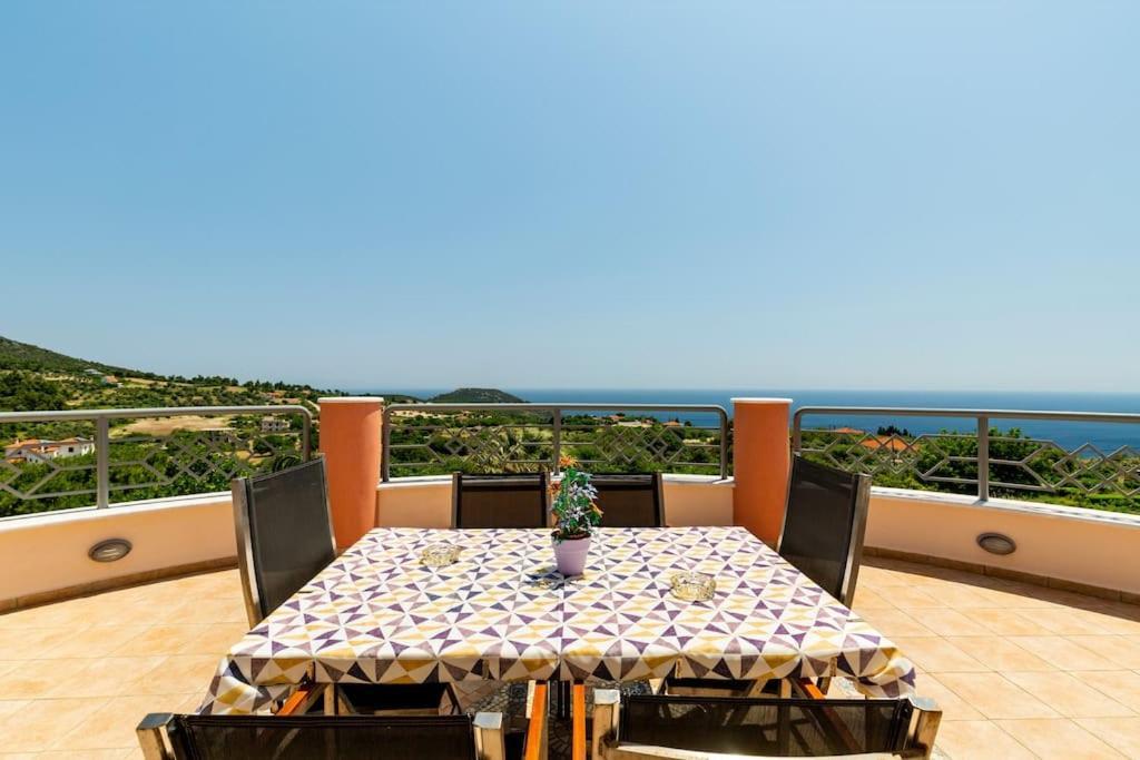 Villa Serenity Kymi Exterior foto